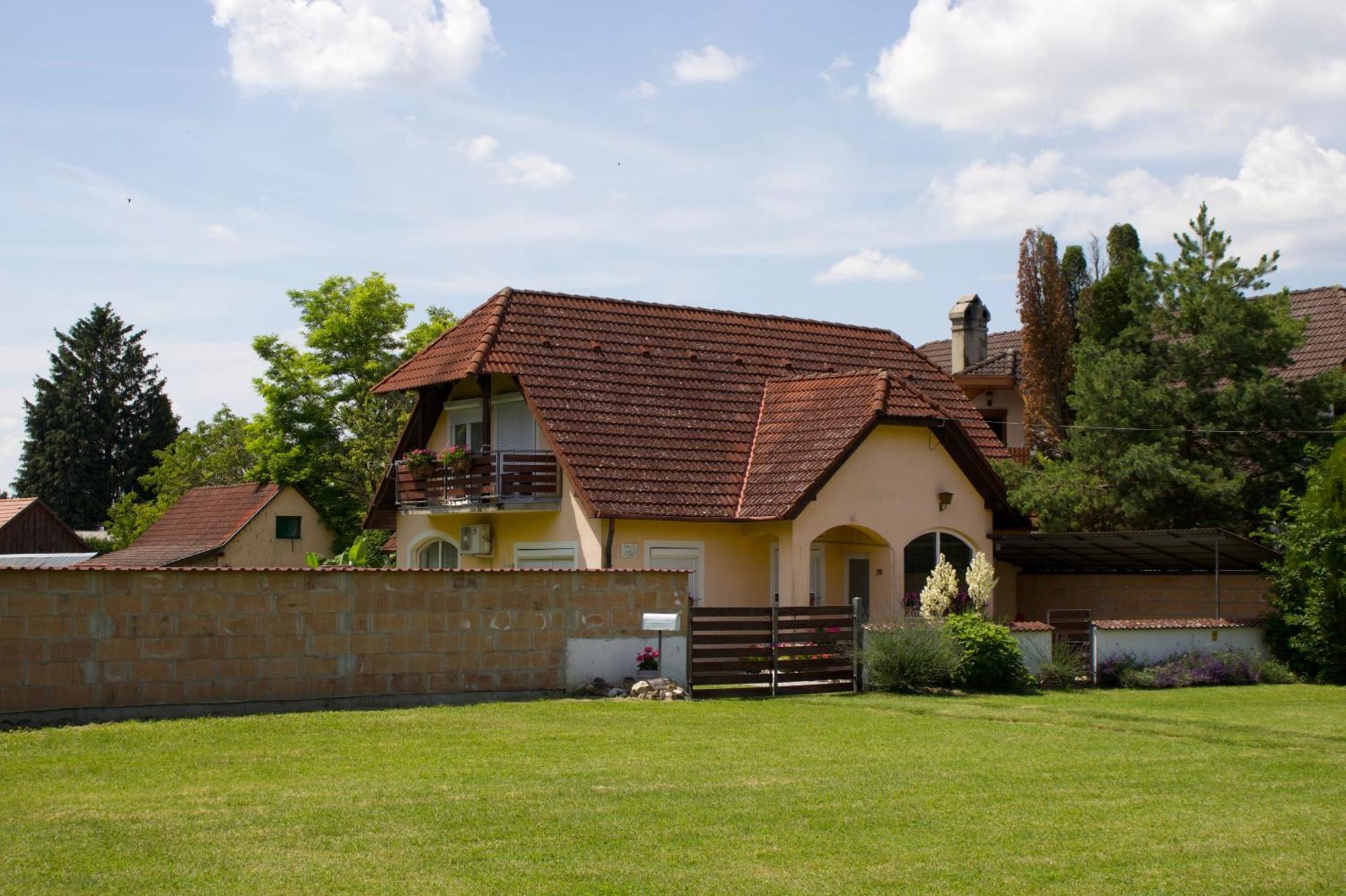 Liliána apartman Balatonberény Exterior foto