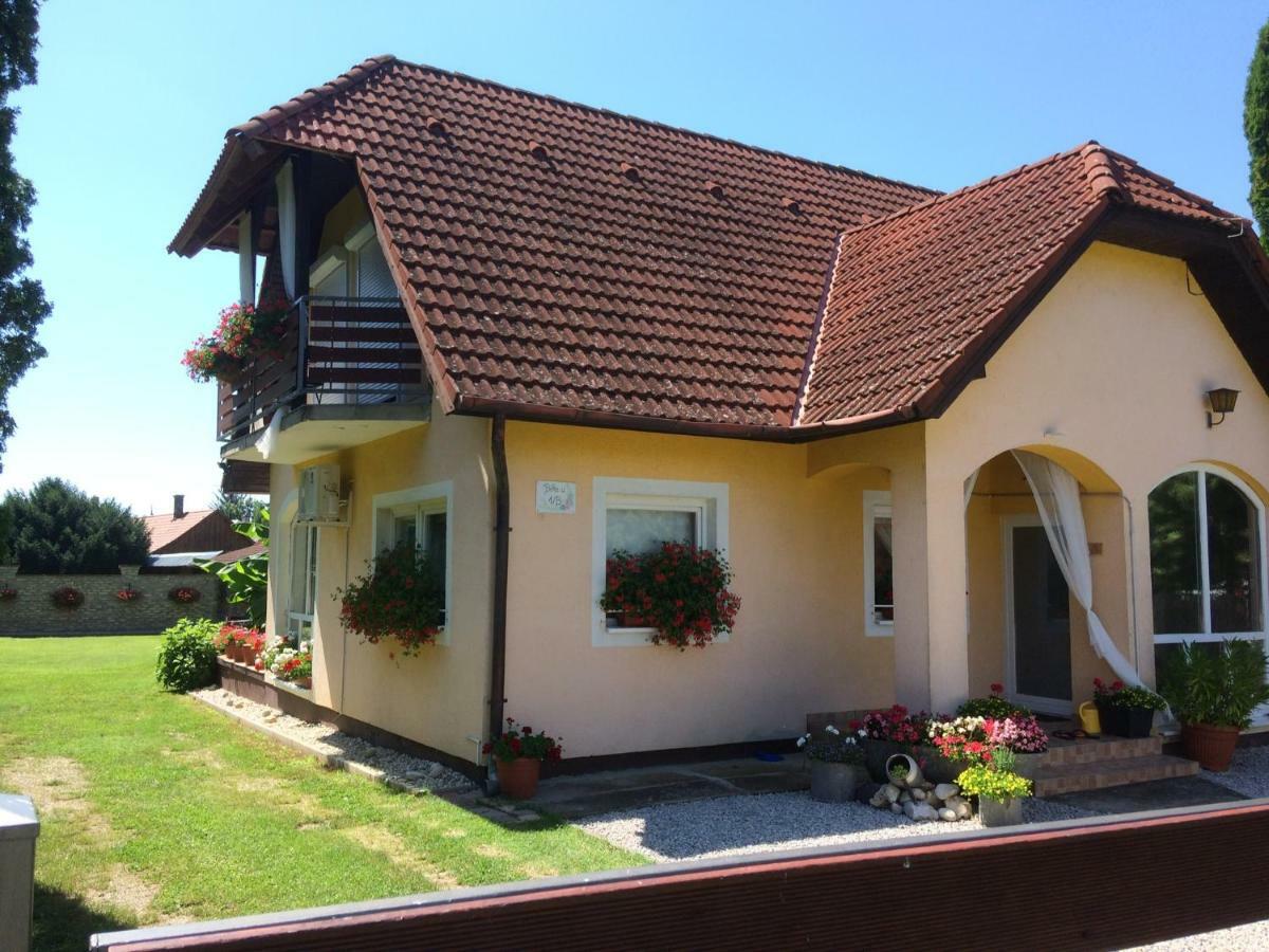 Liliána apartman Balatonberény Exterior foto